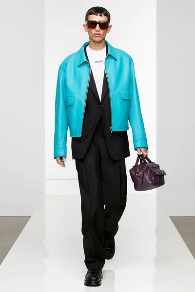 Look 19